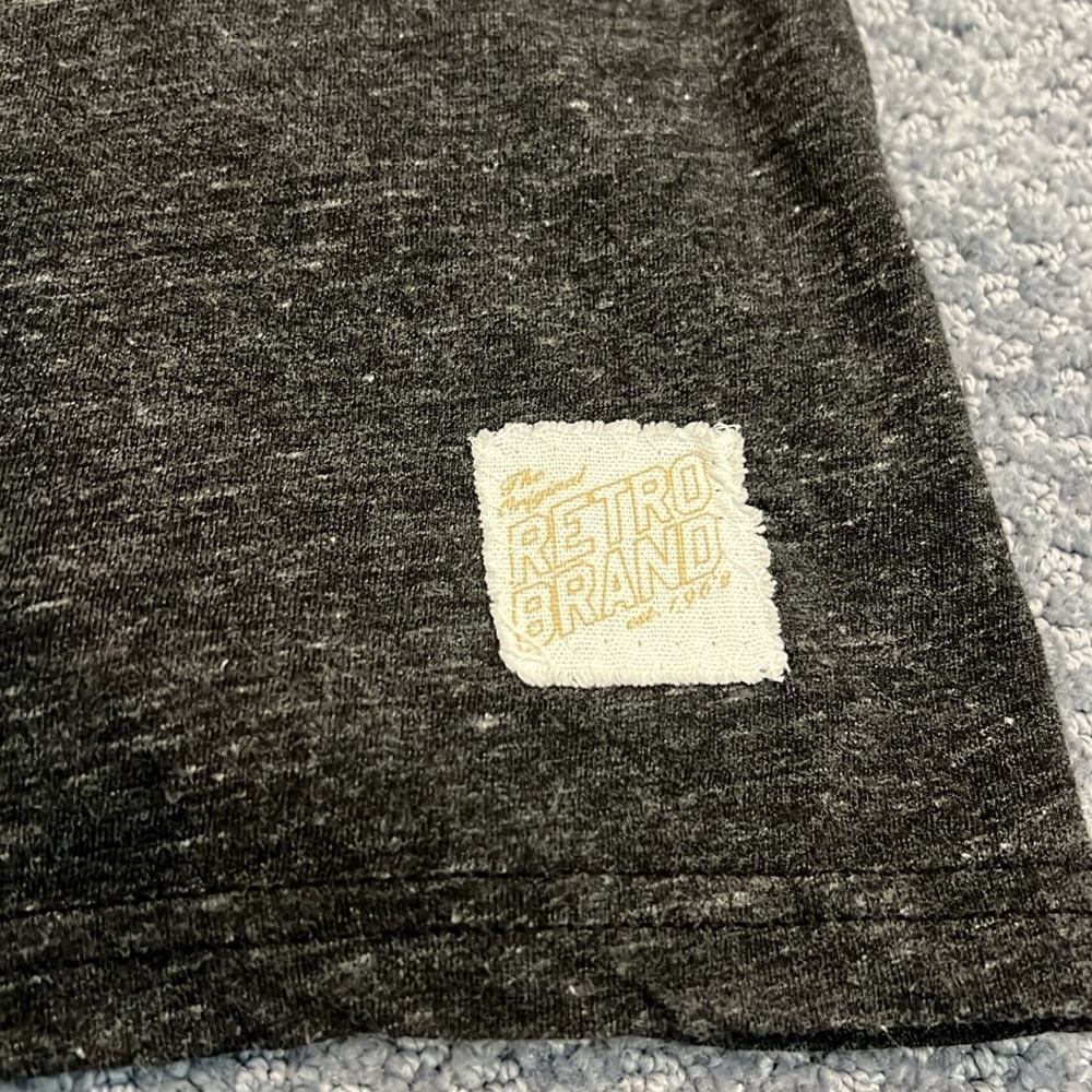 Original retro brand Gray Short Sleeve Tee Casual Style “ living my best life” - Picture 2 of 3